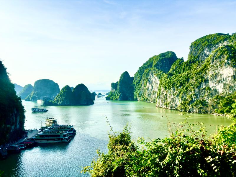 Blick auf Vietnam in 7 Tagen ab 450 Euro
